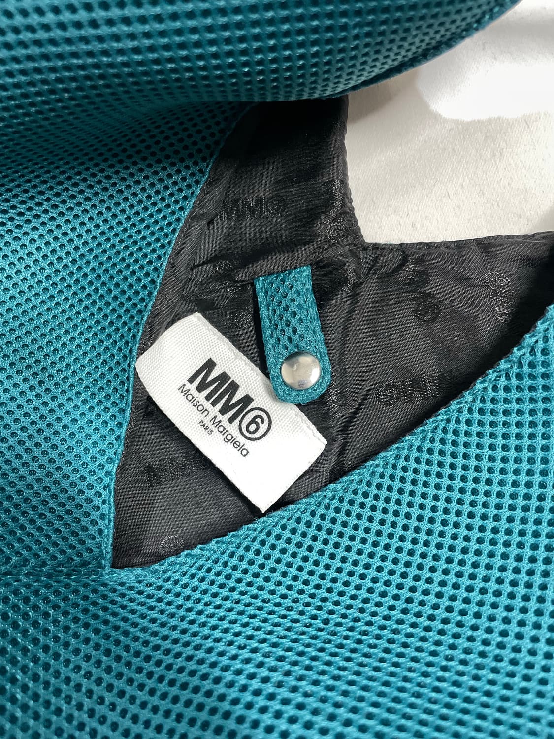 마르지엘라 재패니즈 트라이앵글 메쉬백 상품이미지6