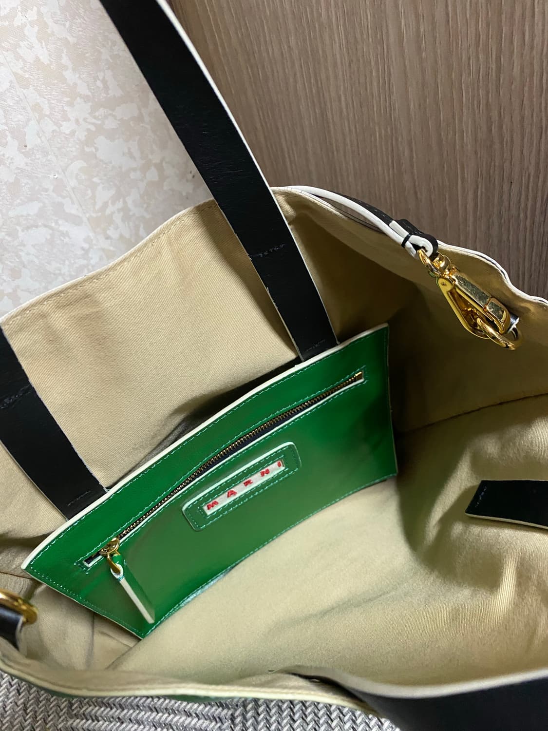 마르니 뮤제오 소프트백 그린 토트백 상품이미지7