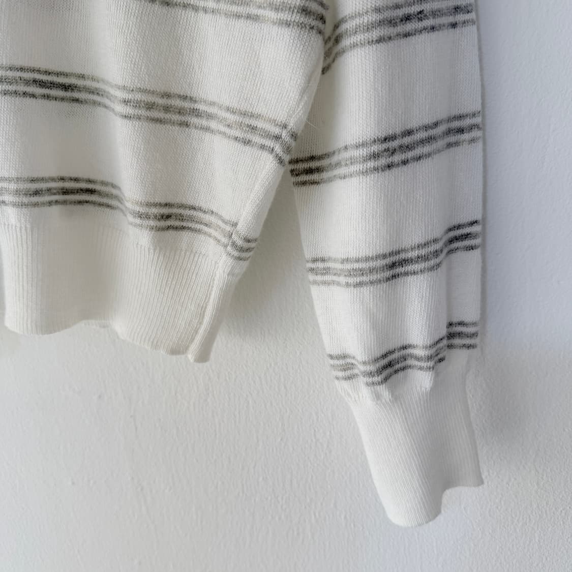 Lepvonj 레프본 스트라이프 브이넥 여름니트 아이보리 상품이미지6