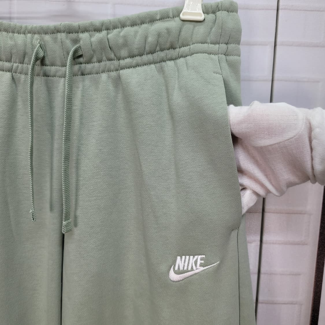 나이키 우먼스 클럽 플리스 와이드 기모 팬츠 65(S) 사이즈 새상품 상품이미지4