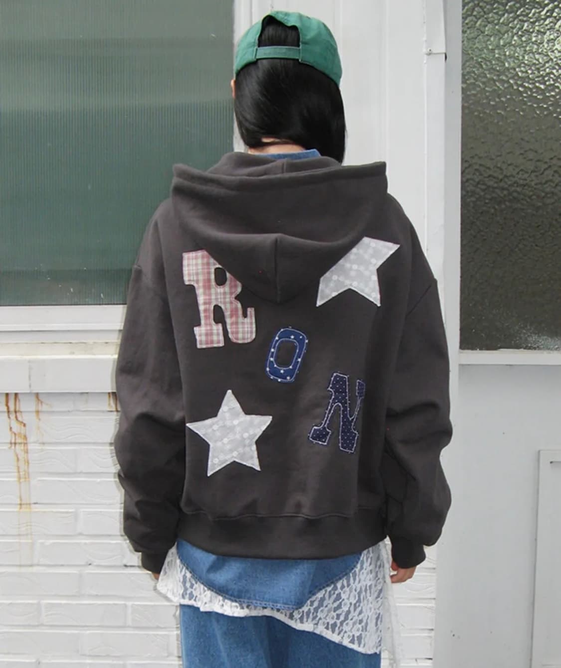 론론 패치 후드집업 차콜 상품이미지1