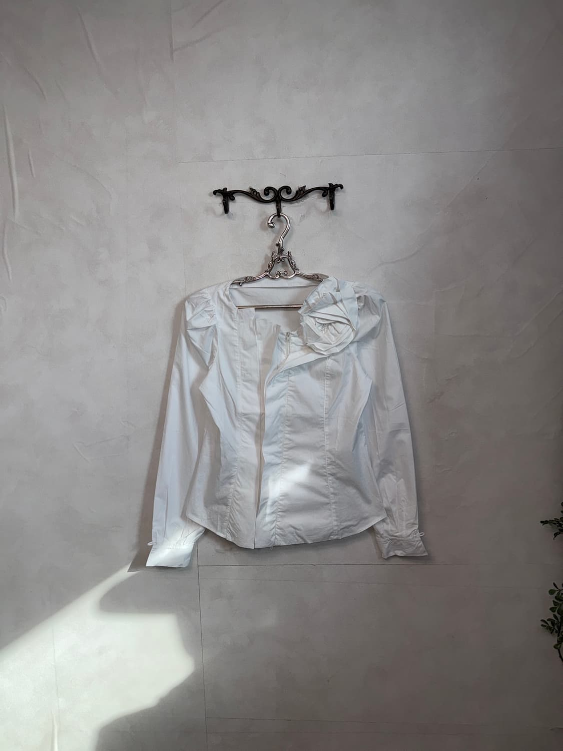 White rose corsage pleated two ways jk 상품이미지2