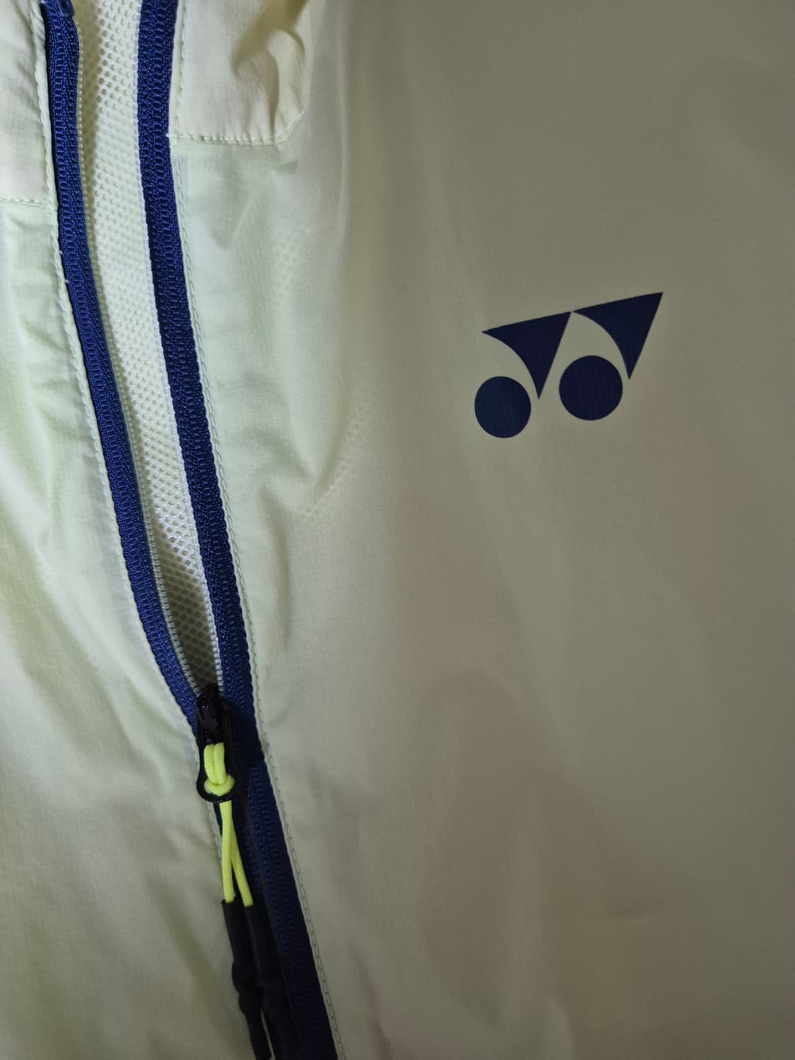 정품 요넥스 경량 윈드브레이커 상품이미지5