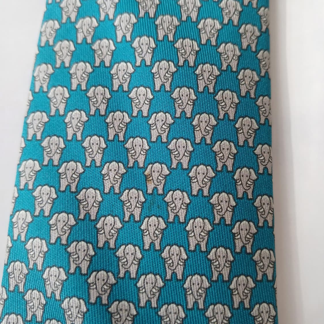 에르메스 실크 블루 코끼리 패턴 넥타이 7.9cm B등급 A19488

 상품이미지9