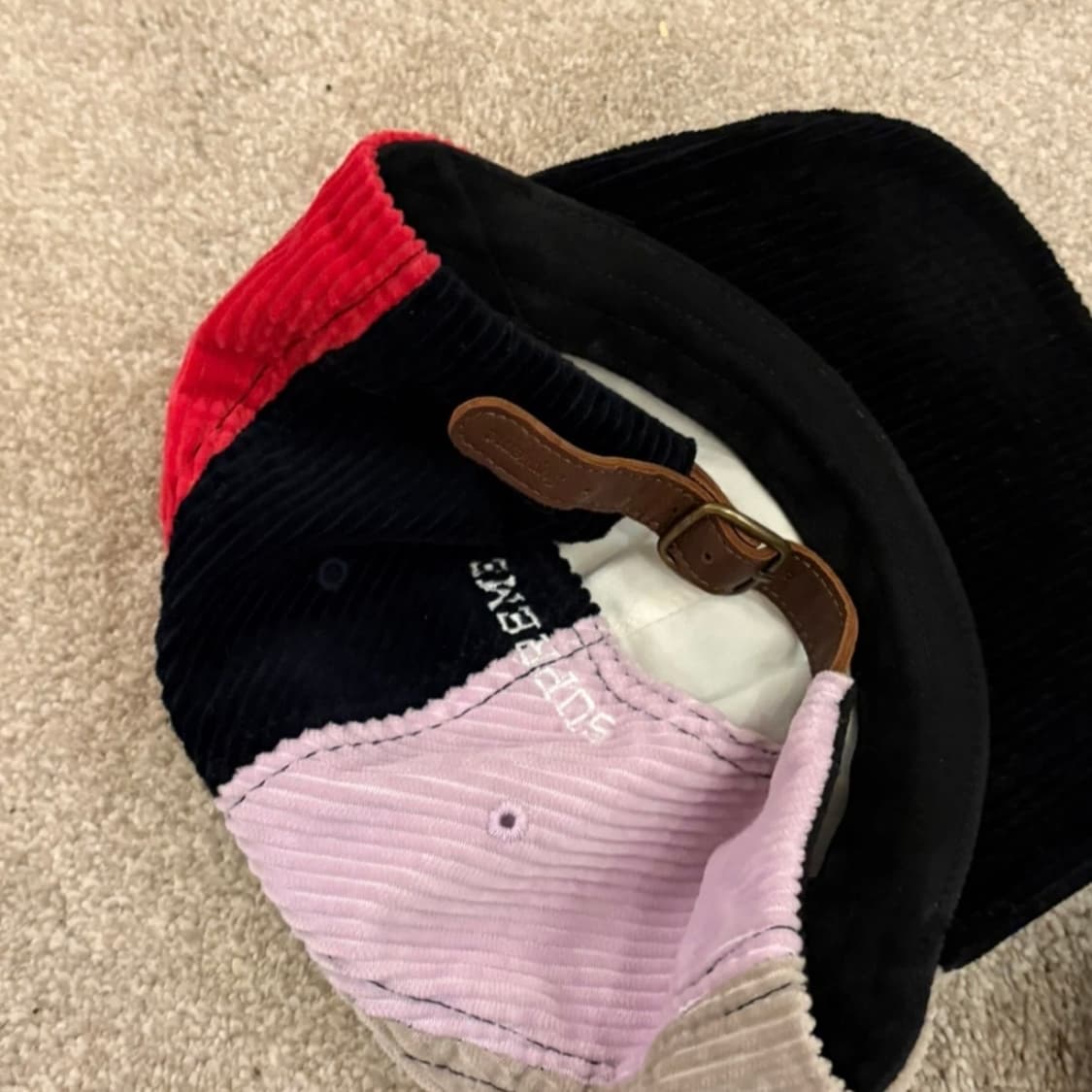 슈프림 로고 볼캡 상품이미지2