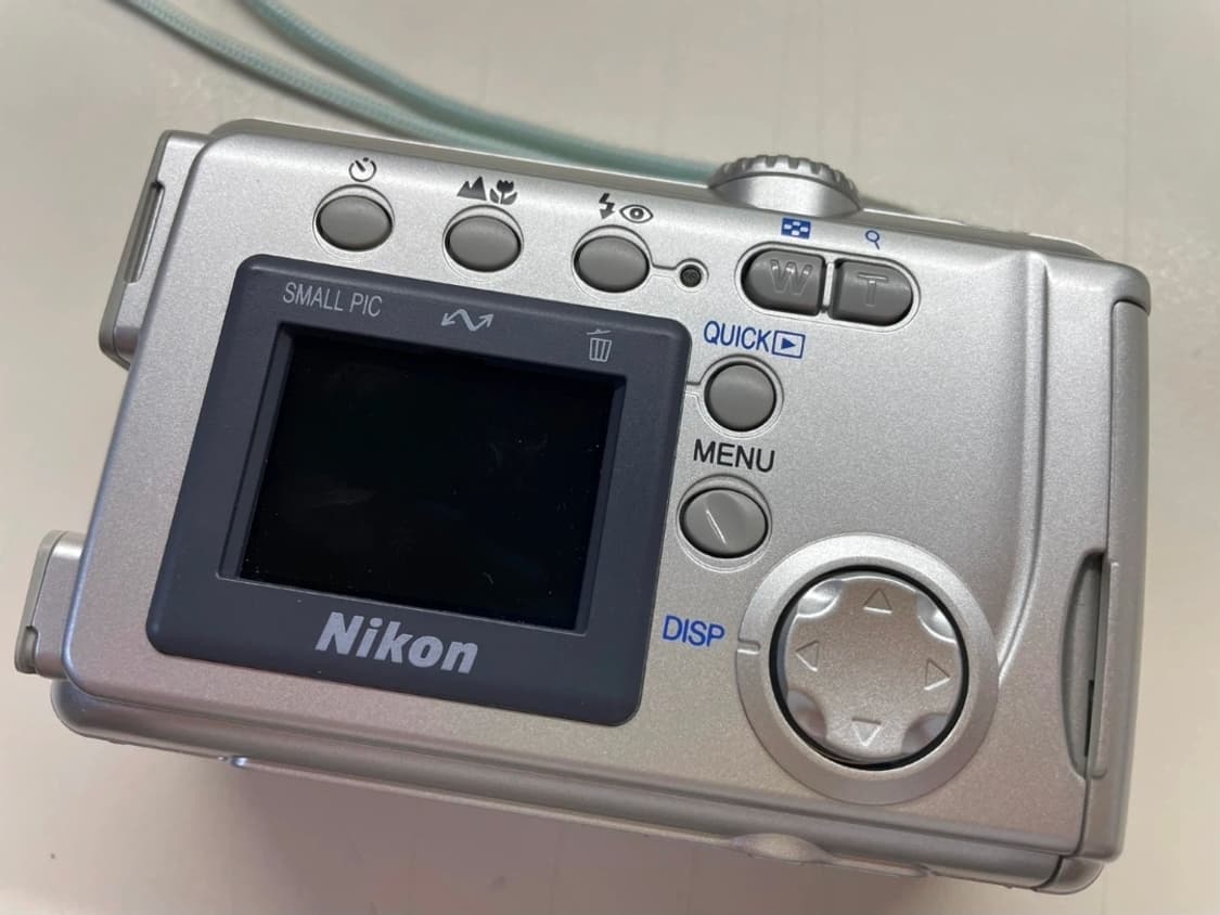 니콘 쿨픽스 2000 상품이미지2