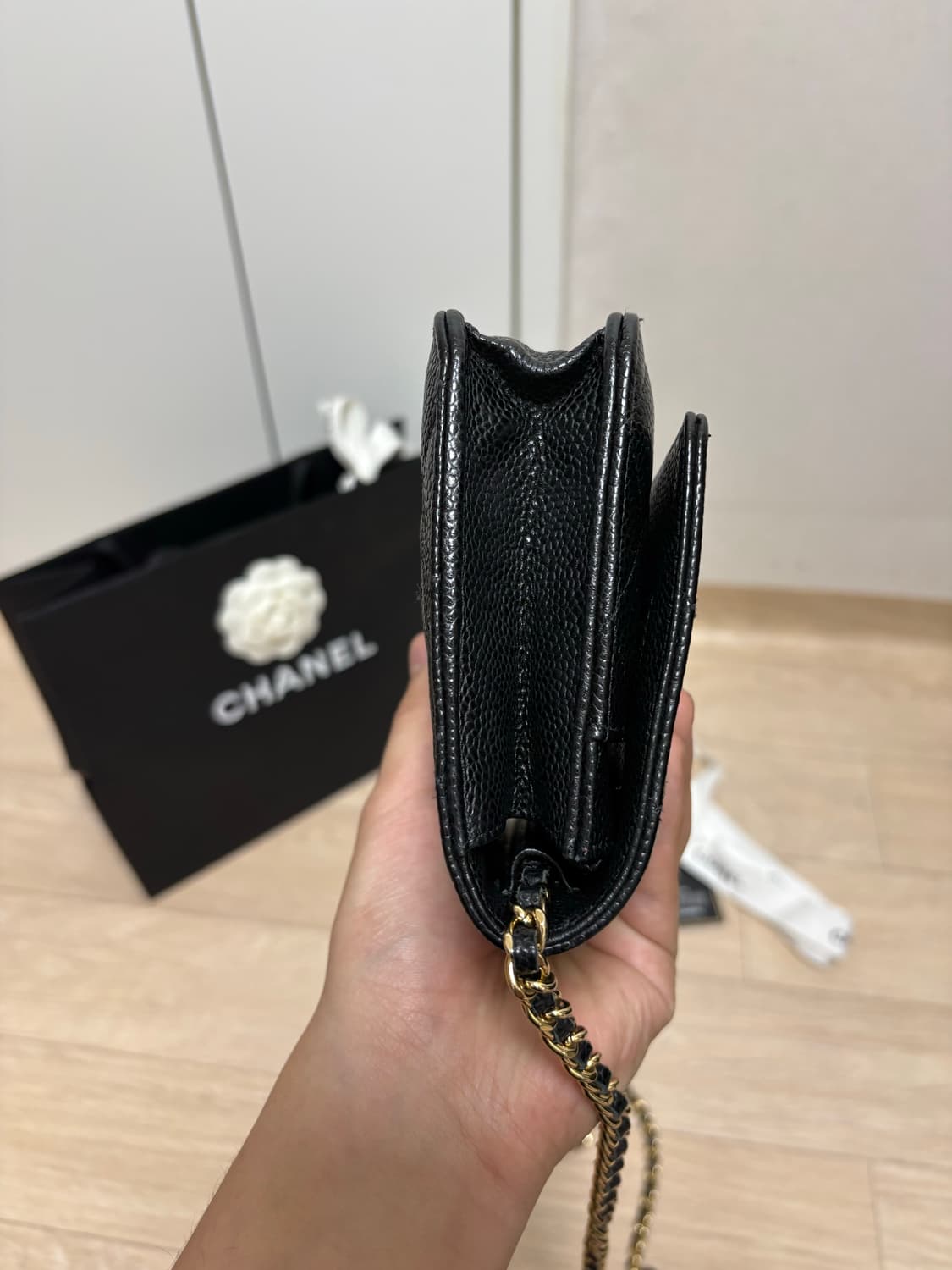 (새상품급, 정품) 샤넬 캐비어 금장 체인백 woc 상품이미지8