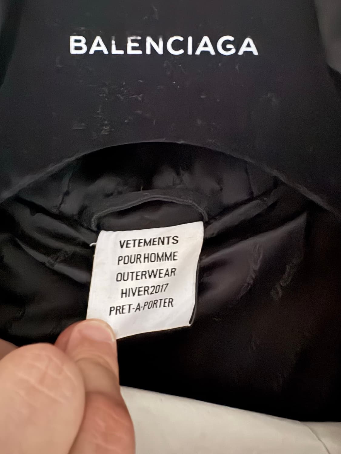 캐나다구스 X 베트멍 콜라보 GD 패딩 블랙 상품이미지5