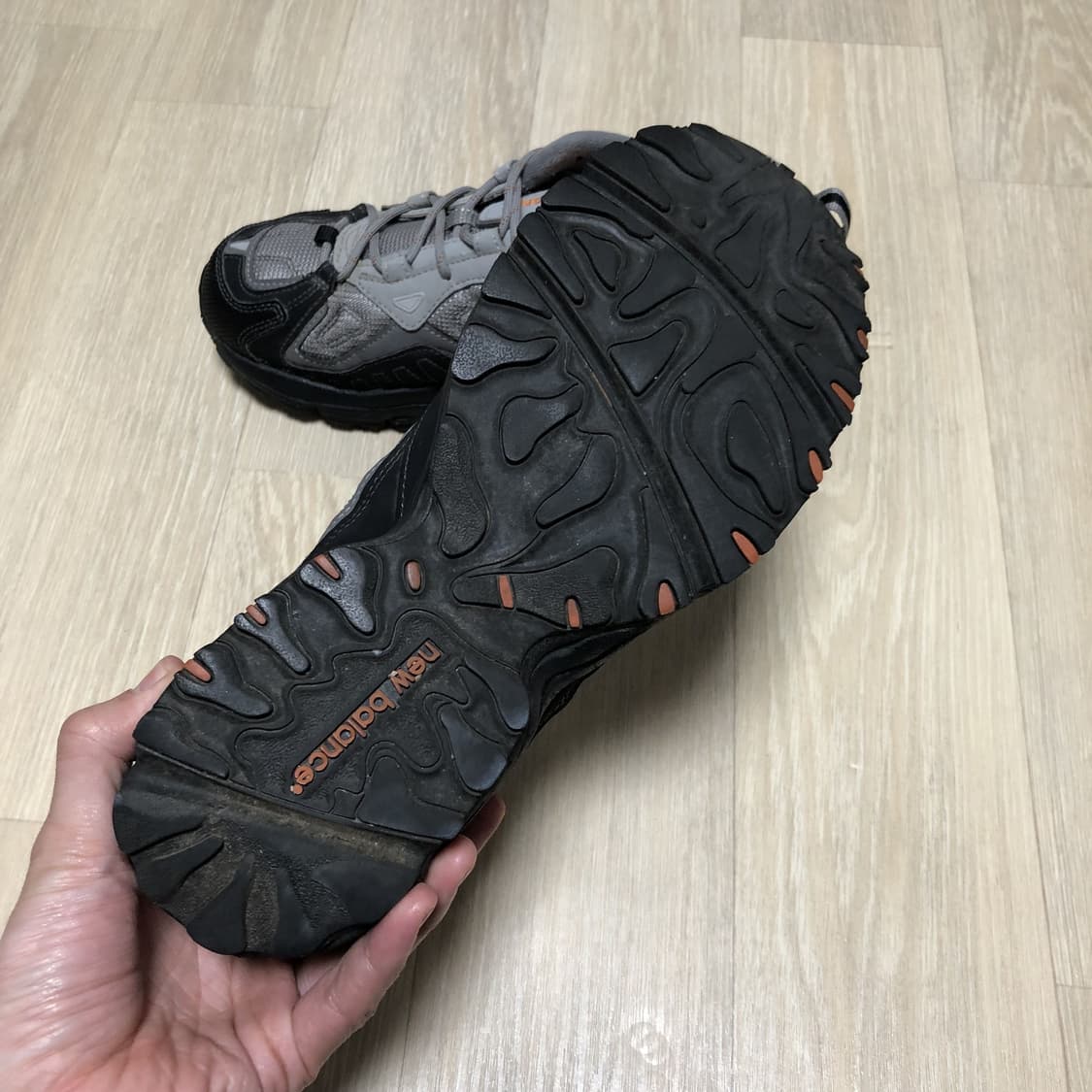 (255) 뉴발란스 ML703 그레이블랙 어글리 스니커즈 트래킹화 그레이 상품이미지3