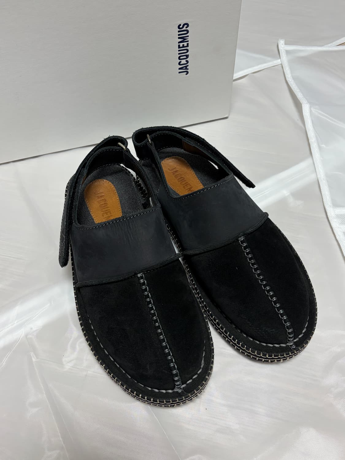 자크뮈스 (JACQUEMUS) 뮬 샌들 상품이미지1