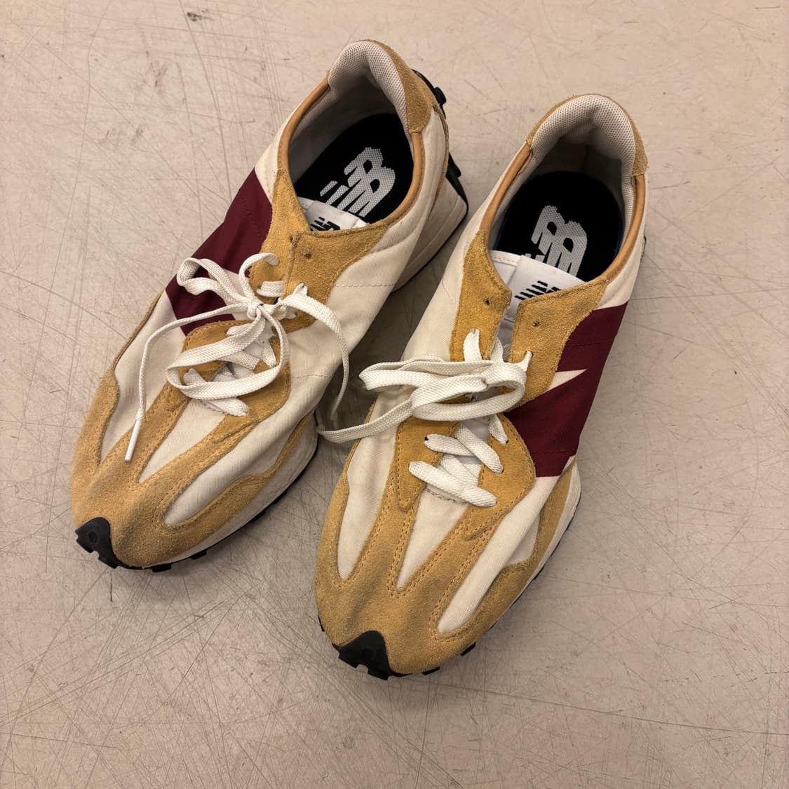 뉴발란스 327 문빔 고스트페퍼 스니커즈 상품이미지1