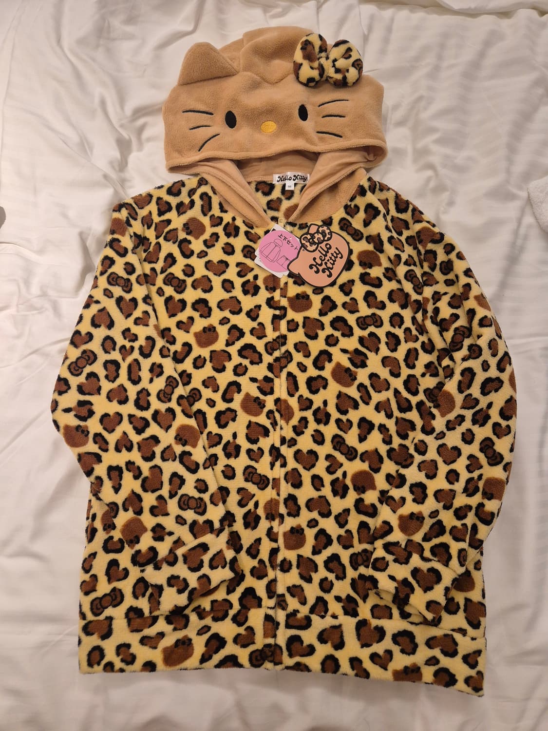 새상품) 돈키호테 헬로키티 50주년 호피 파자마 셋업 갸루 상품이미지1