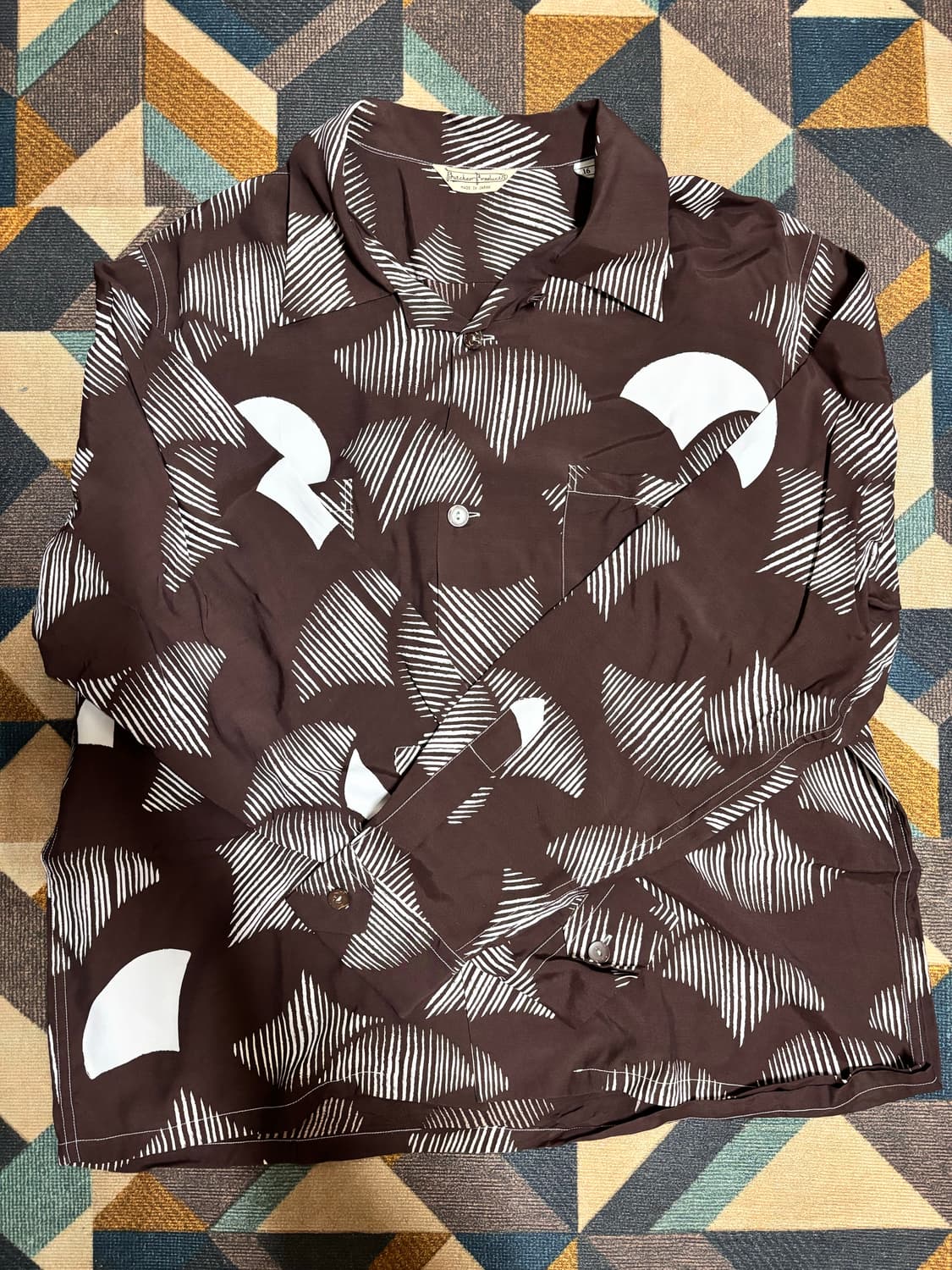 엣라코 은행 셔츠 브라운 16사이즈 판매합니다 상품이미지1