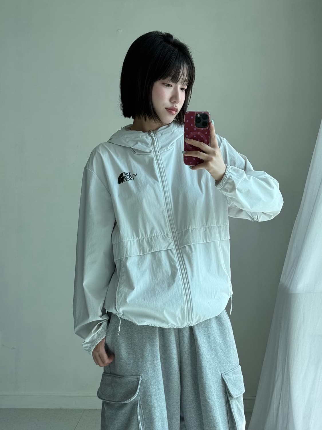노스페이스 그레이 바람막이 상품이미지1
