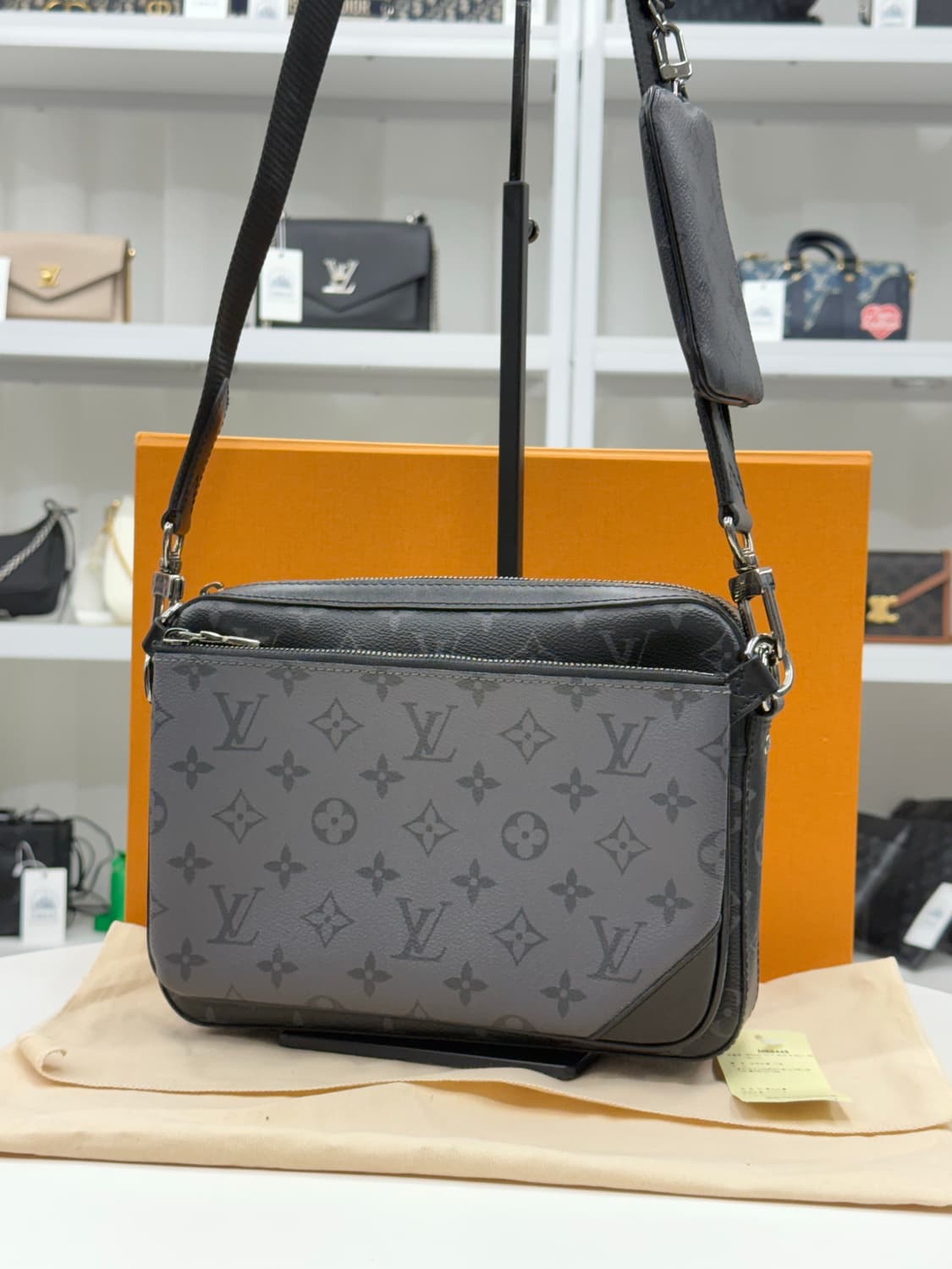 [신형] 루이비통 이클립스 트리오 메신저백 상품이미지1