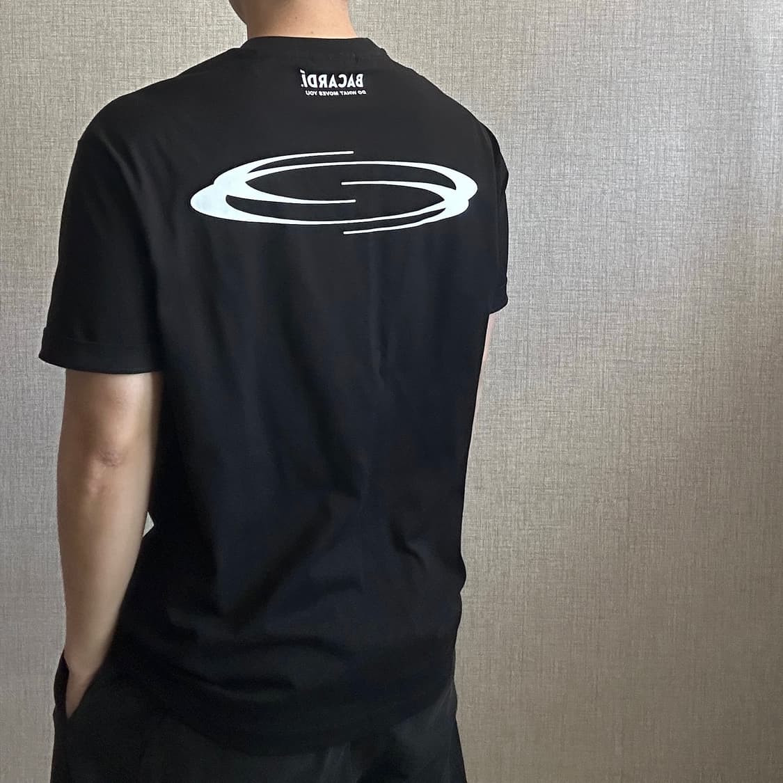 오프닝 프로젝트 x 바카디 로그 플레잉 반팔 티셔츠 상품이미지4