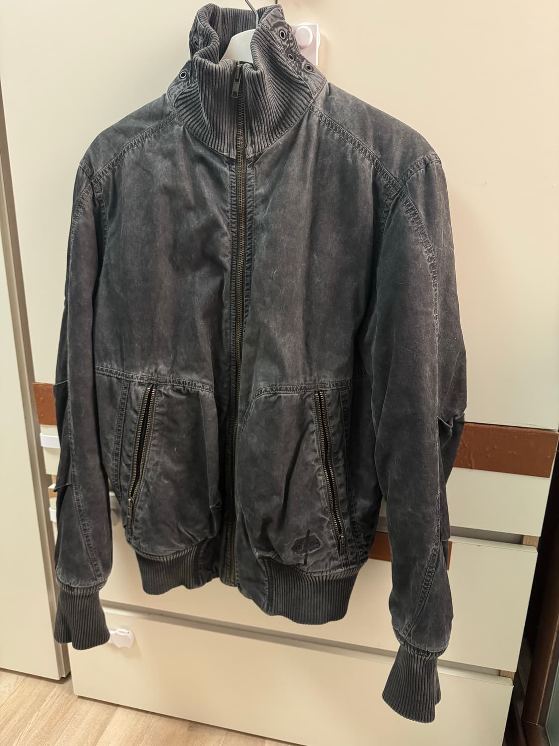 디젤 워시드 하이넥 봄버 m 상품이미지1