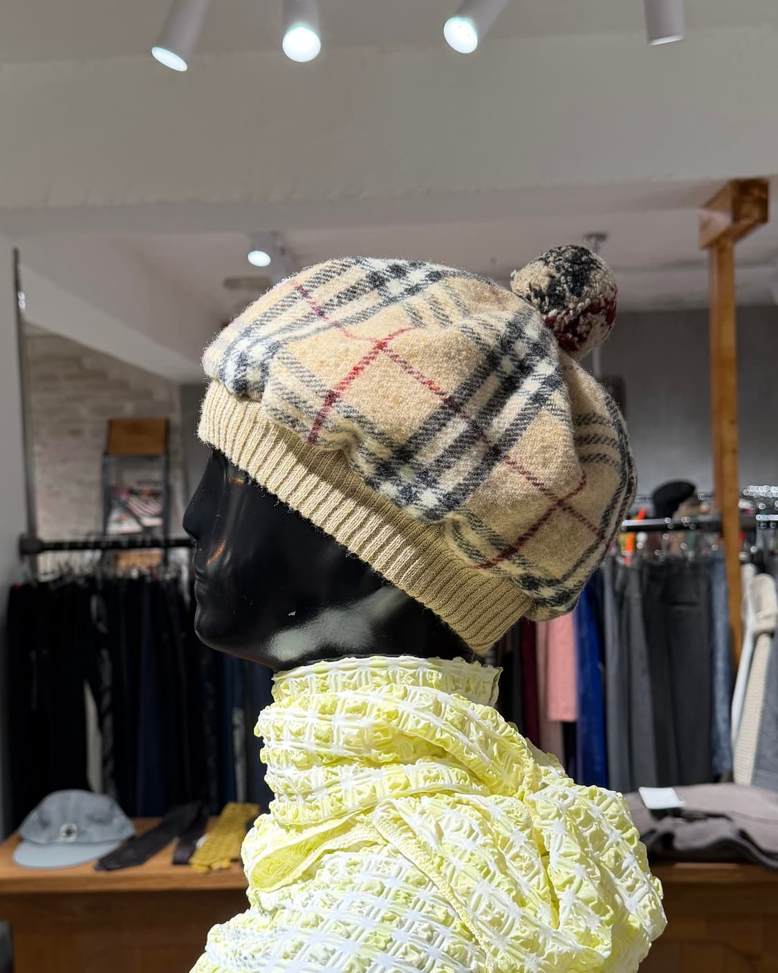 버버리 베이지 노바 체크 램스울 베레모 상품이미지6