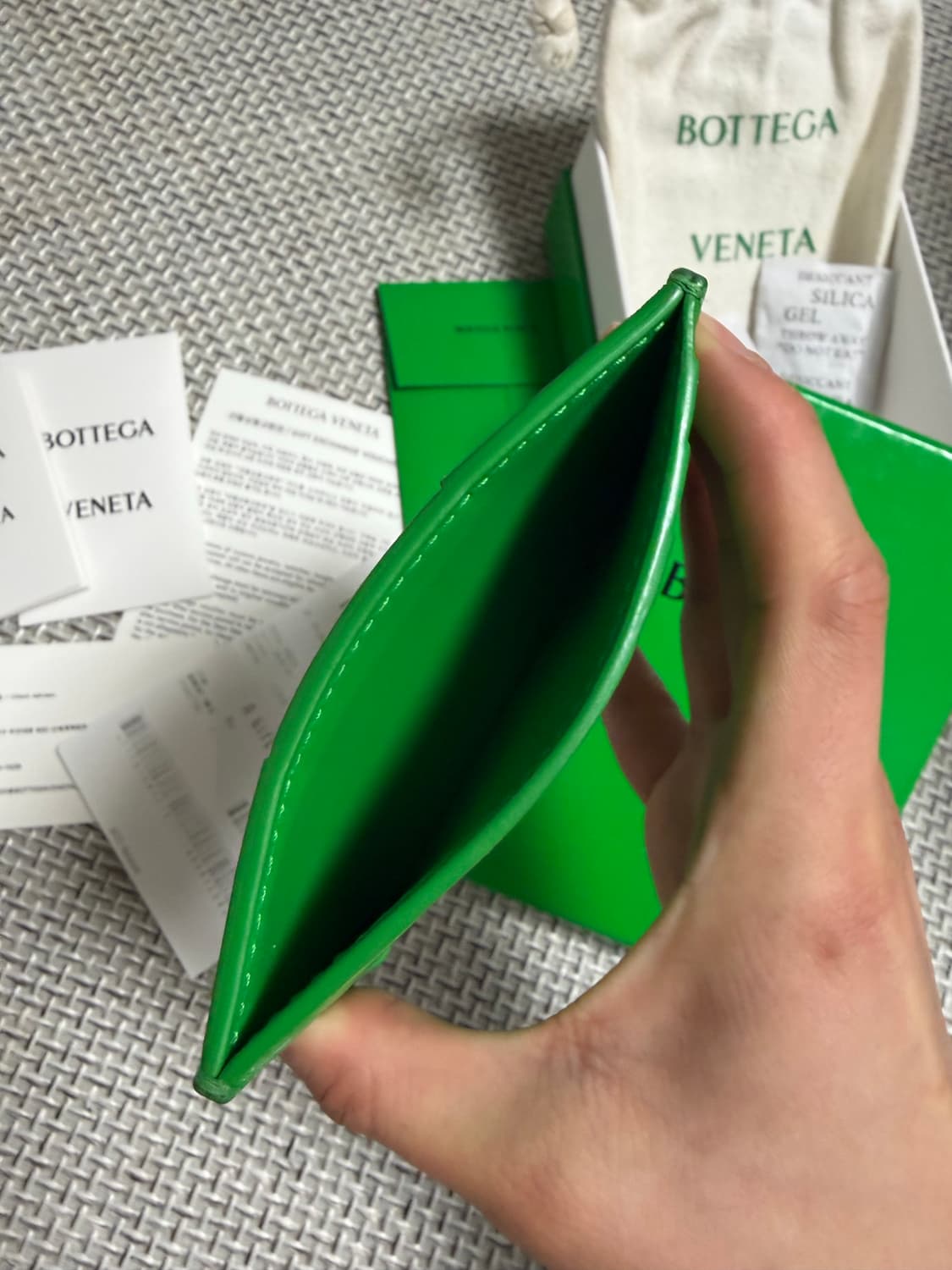 백화점판nfc  보테가베네타 그린 카드지갑  상품이미지5