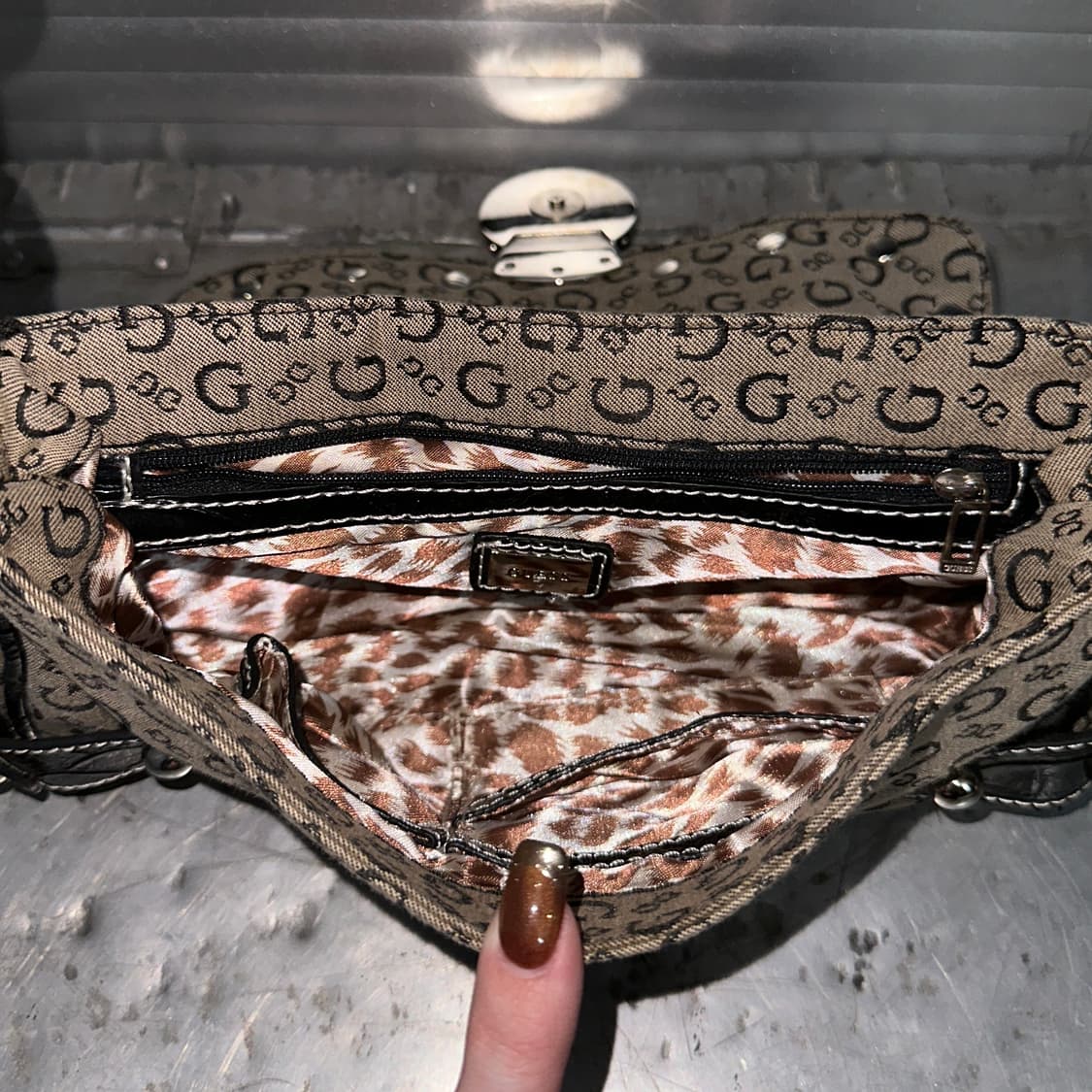 00s 빈티지 게스 실버 벳 숄더백 상품이미지6