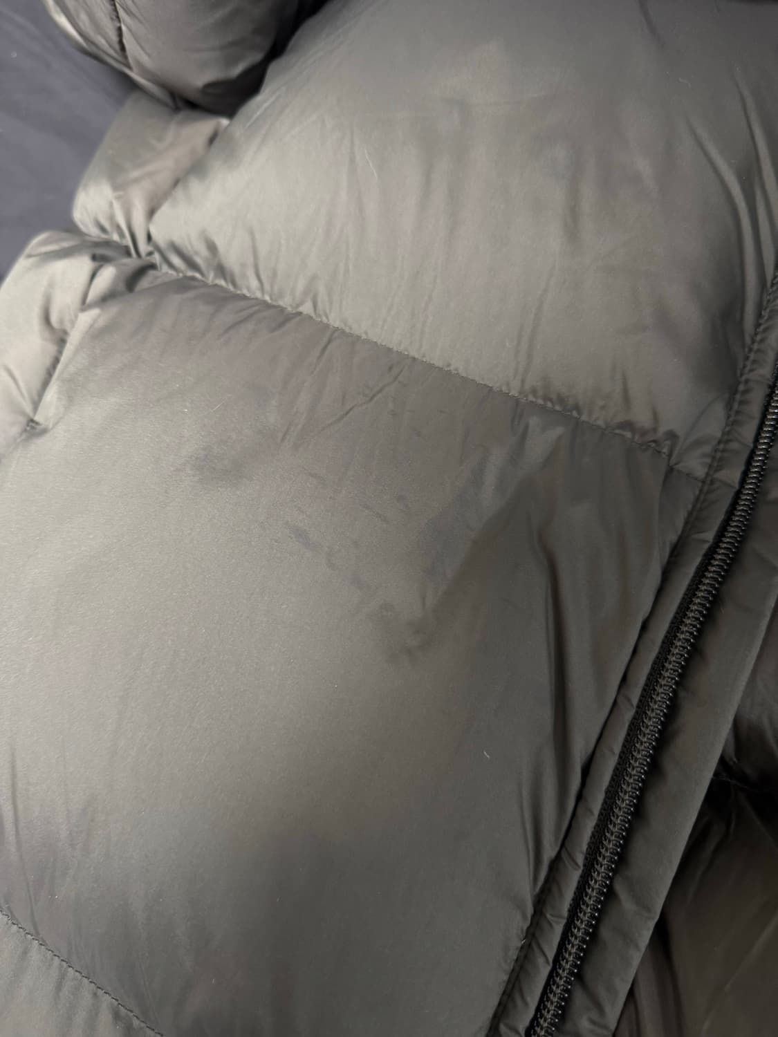 유니클로 숏패딩 카키 S 상품이미지6