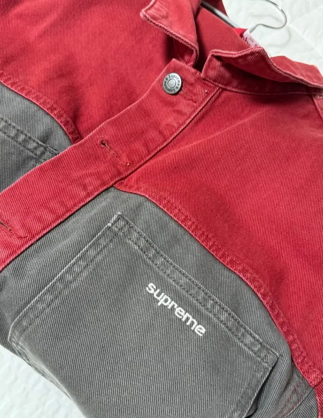 슈프림 22fw 투톤 데님 자켓 레드 상품이미지5