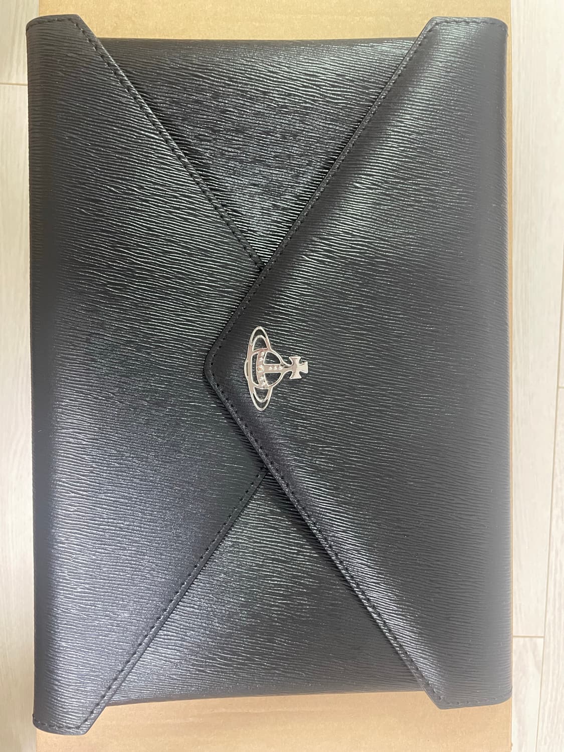 비비안웨스트우드 클러치 (블랙 / 은장) 상품이미지1