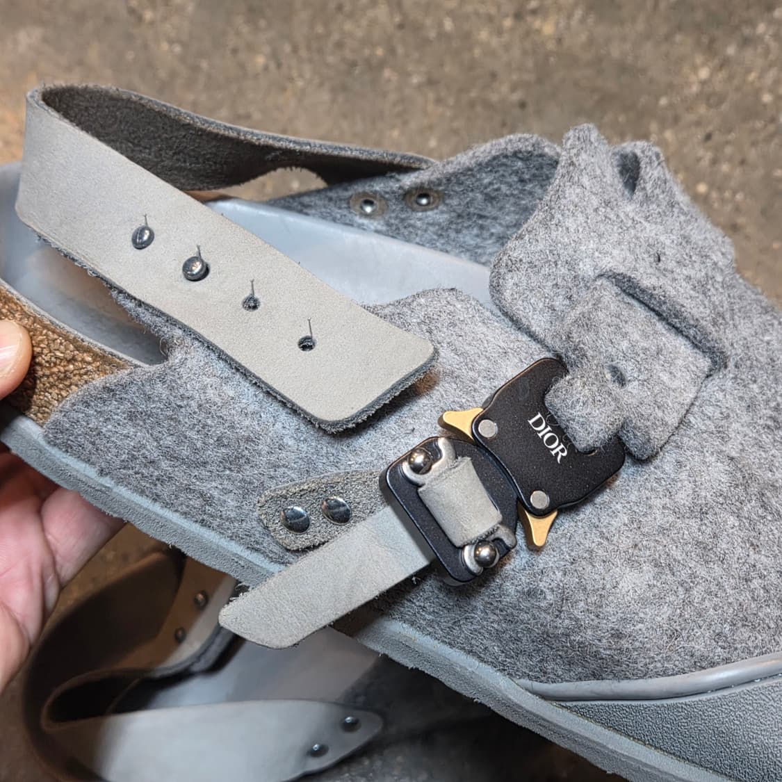디올 x 버켄스탁 토키오 뮬 펠트 울 누벅 카프스킨 그레이 (43) 상품이미지4