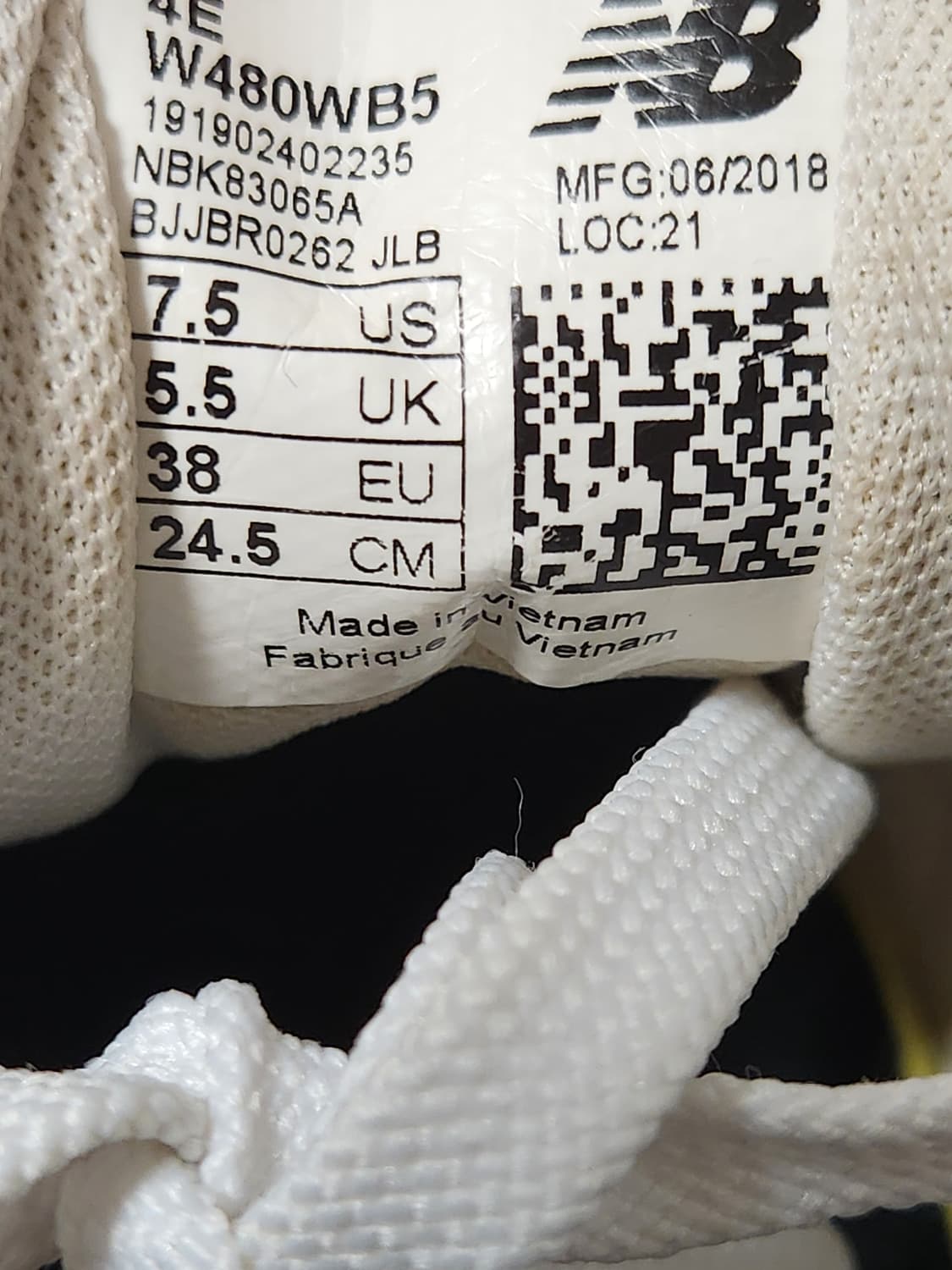 뉴발란스 480 운동화 W480WB5 사이즈245

남녀공용 가볍고 편해 상품이미지9