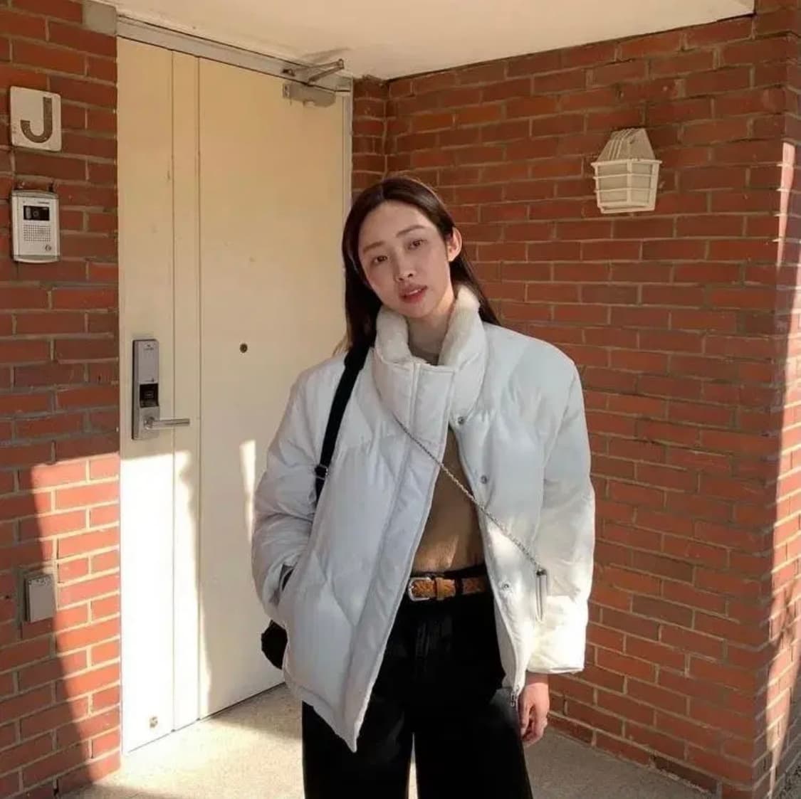 택O) 루에브르 다이아 구스 다운 점퍼 크림 [이유비, 차정원 착용] 상품이미지2