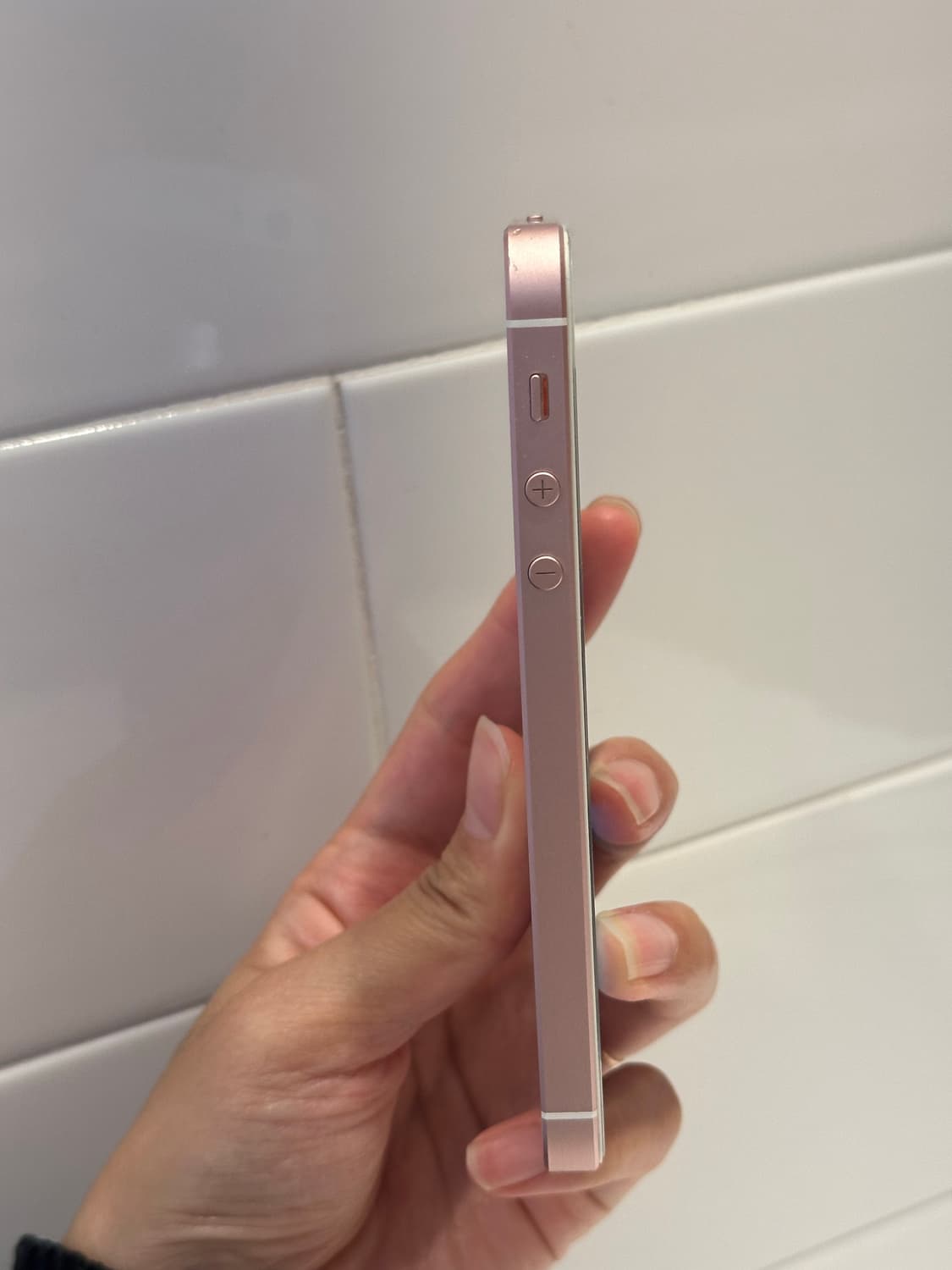 아이폰 se 판매합니다 상품이미지3