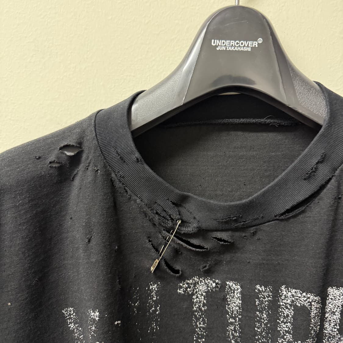 이지 벌쳐스 머천 디스트로이드 반팔티 상품이미지2