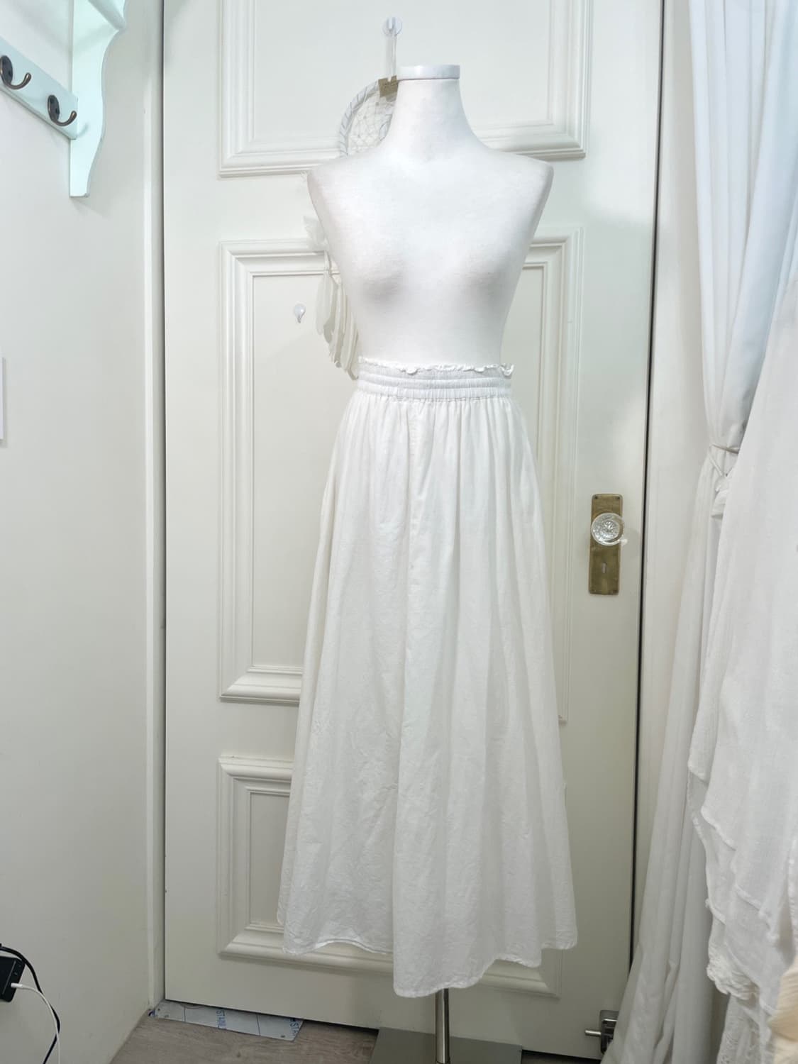 white cotton summer banding long skirt 상품이미지1