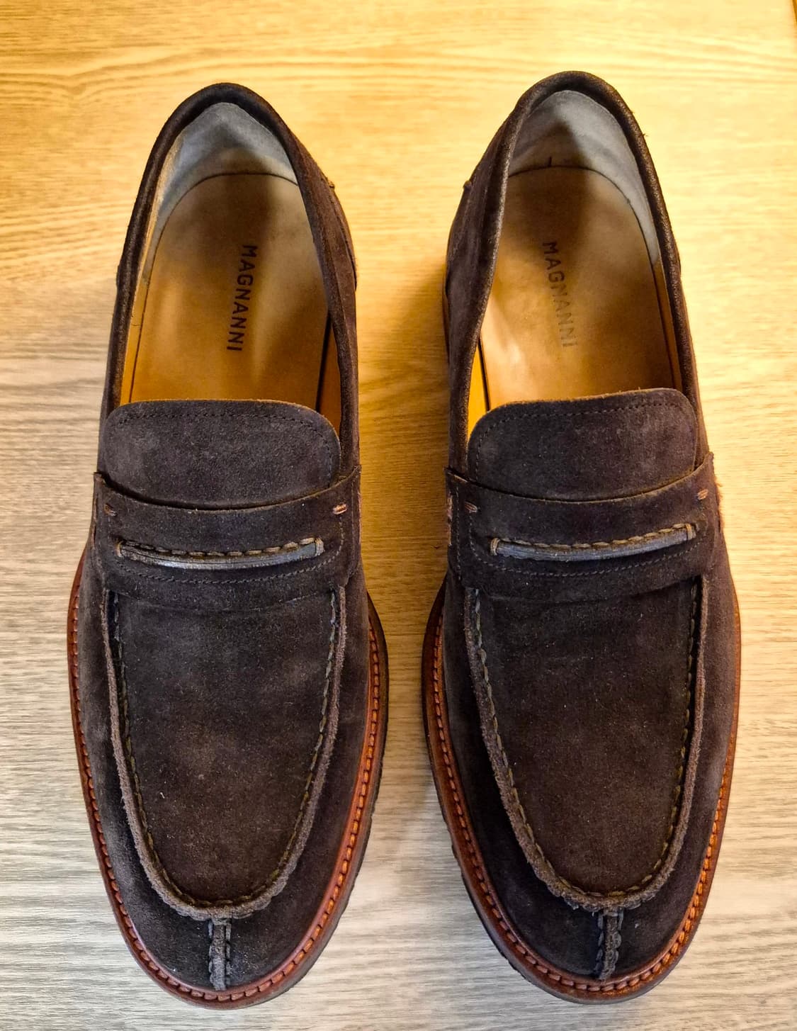 Magnanni
Suede Penny Loafers (40½)
 상품이미지1