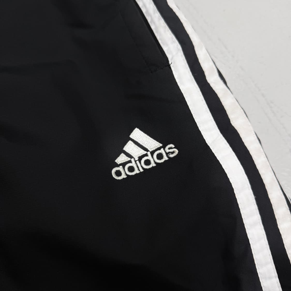 아디다스 00s 삼선 올드스쿨 바람막이 조거 트랙팬츠 상품이미지3