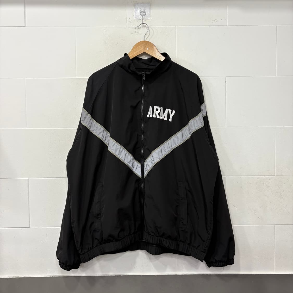 US Army 오리지널 IPFU 훈련용 바람막이 상품이미지1