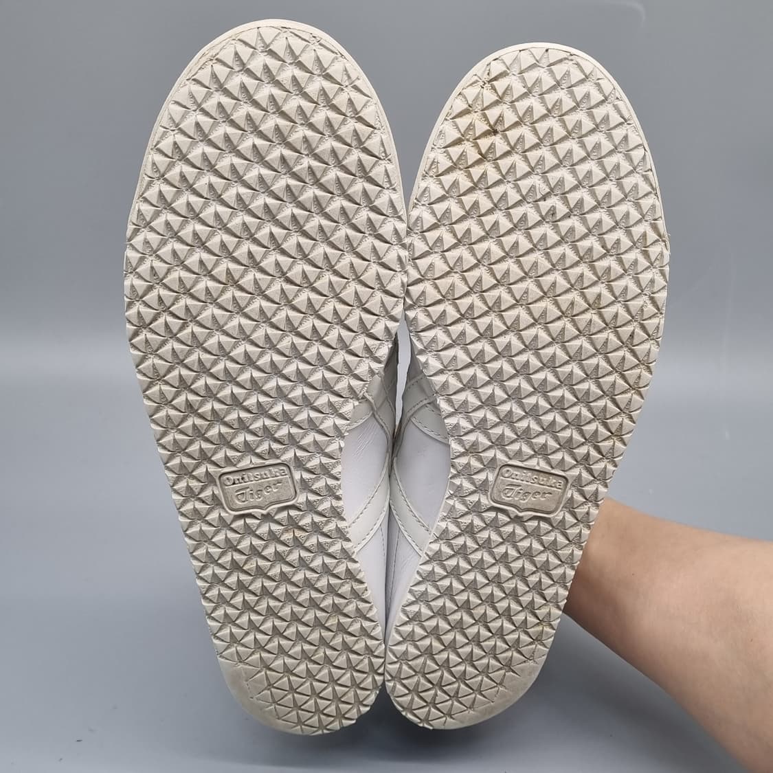 오니츠카타이거 멕시코66 남성스니커즈270 상품이미지3