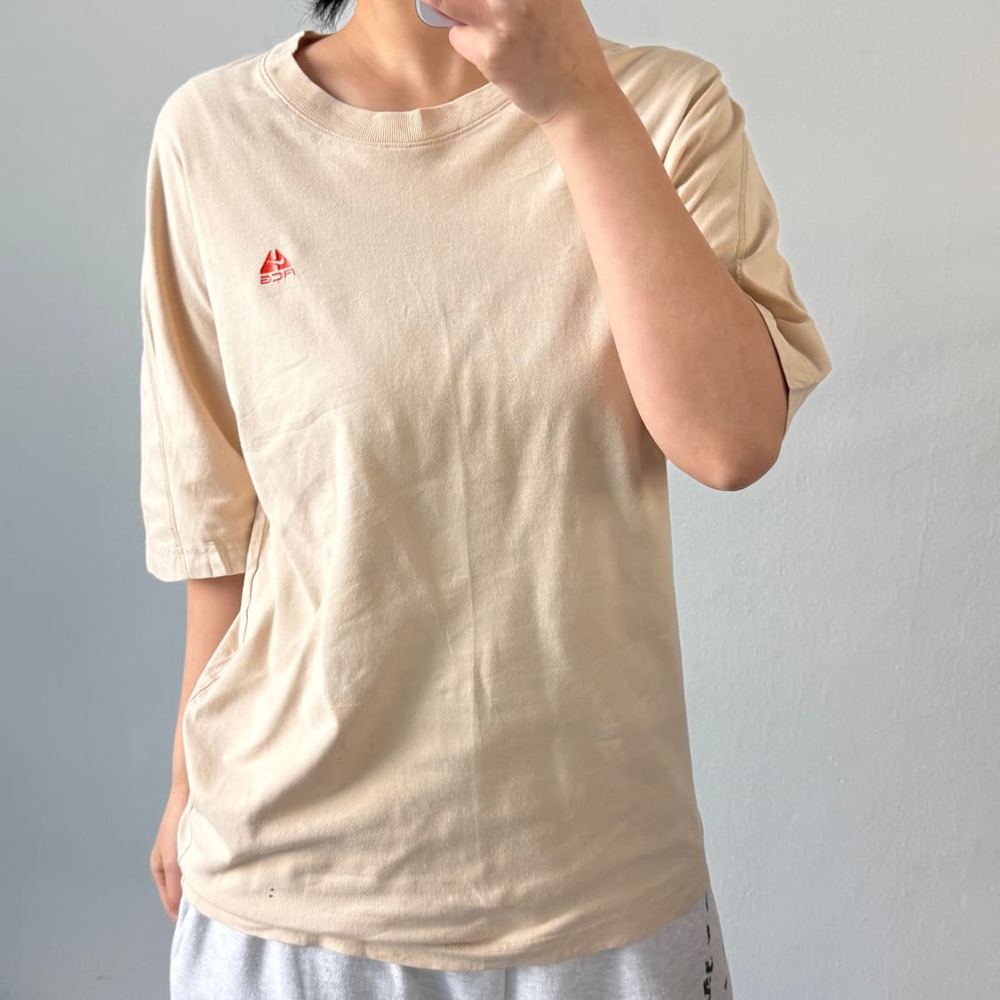 [L] 나이키acg 베이지 반팔 상품이미지2