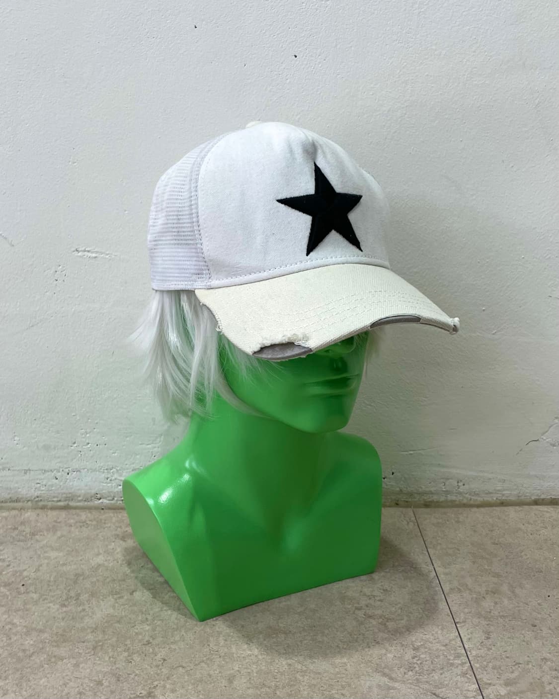 Damage Big Star White Cap 상품이미지1