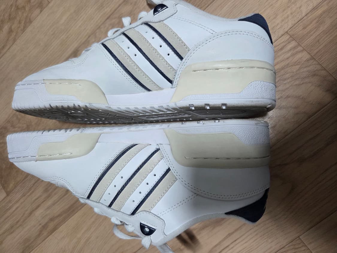 아디다스 라이벌리 로우 255 팝니다 상품이미지3