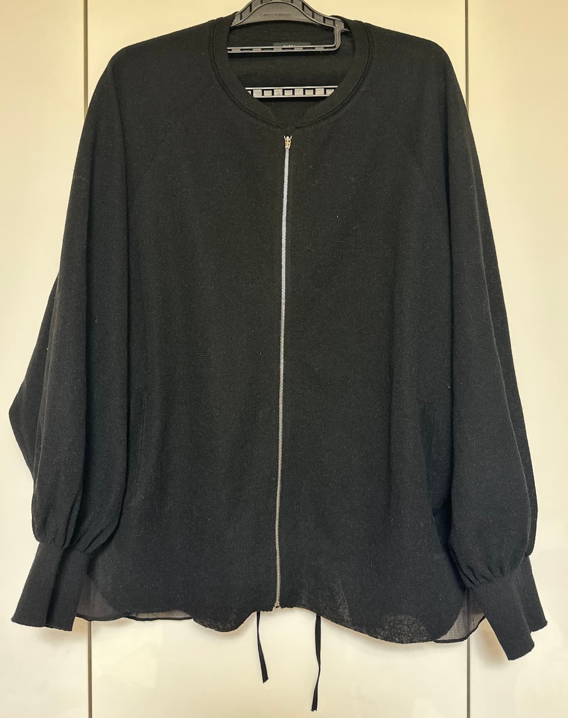 한섬시스템블랙 시스루 밑단 집업 니트 마가디건  상품이미지1