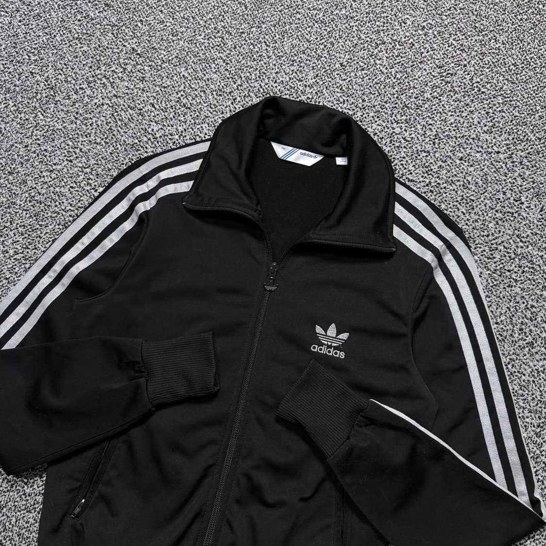 Name : 아디다스 실버로고 사이드라인 블랙컬러 져지 :)  상품이미지3