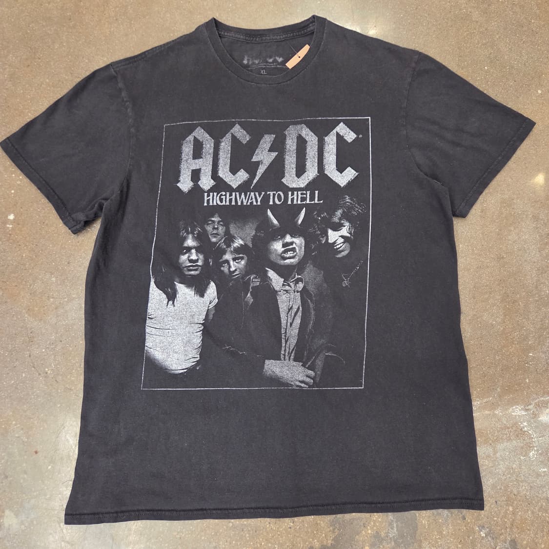 AC/DC 밴드티 하이웨이 투 헬 반팔 티셔츠 상품이미지1
