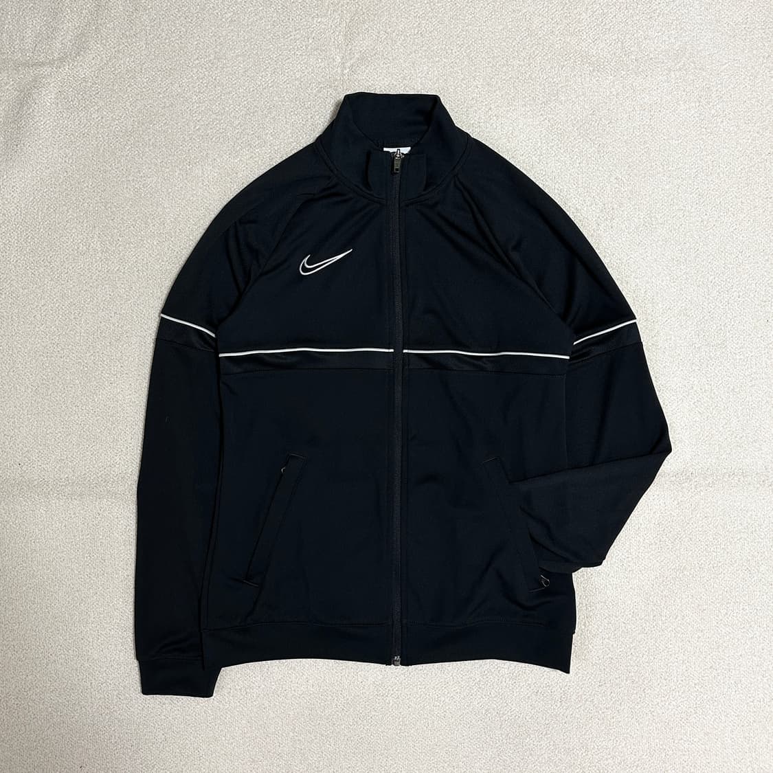 나이키 드라이 아카데미 트랙탑 상품이미지1