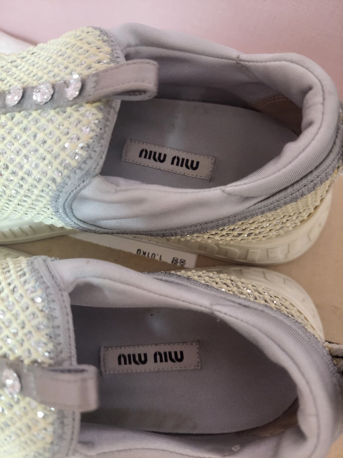정품)급처상태좋음!미우미우 쥬얼 크리스탈 실버 슬립온 스니커즈 공주운동화 상품이미지7