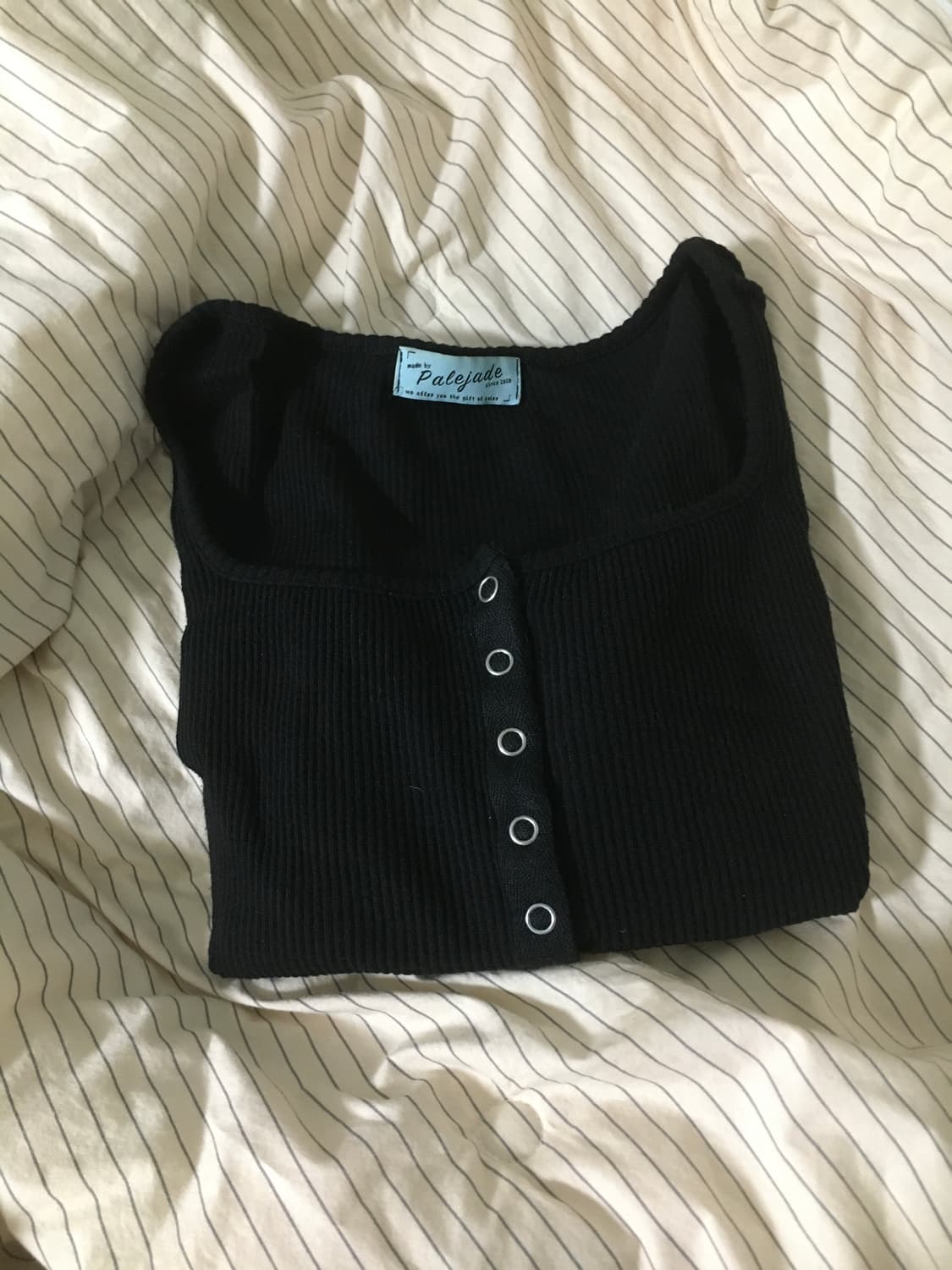 페일제이드 톤온톤 버튼업 탑 블랙 상품이미지2