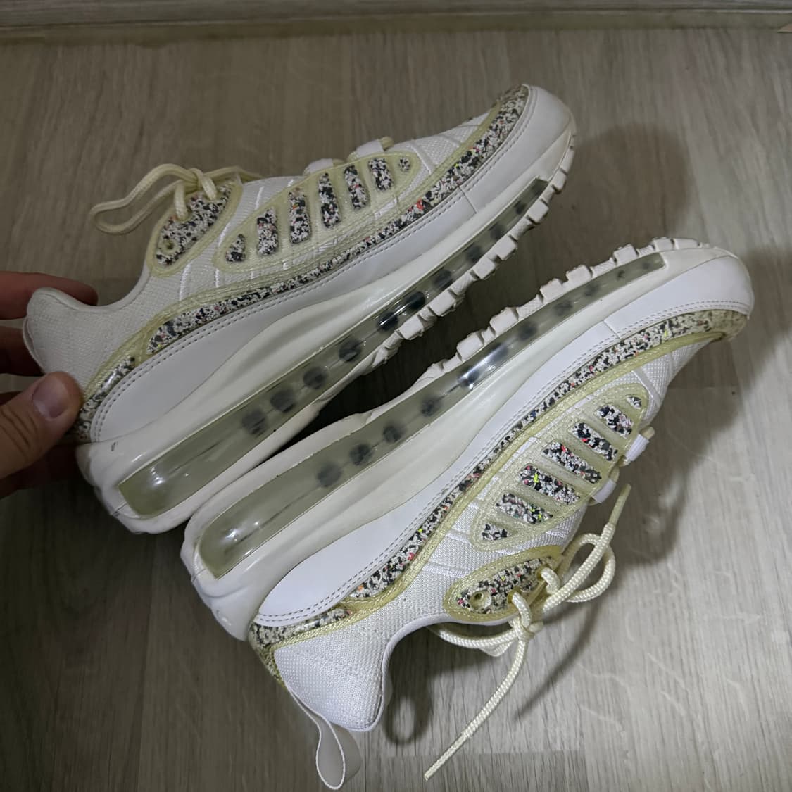 나이키 에어맥스 98 여성 스니커즈 (240) 상품이미지4