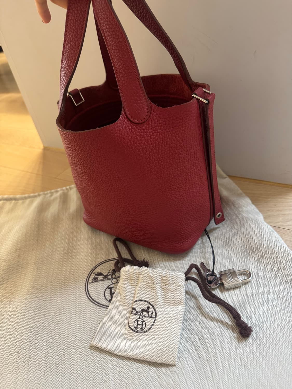 에르메스 피코탄18 루비스 백 버건디 상품이미지1
