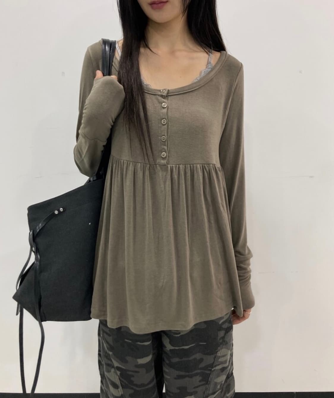 비삼샵 비센사이 버튼 발렛 슬리브 + 듄 후드 니트 상품이미지5