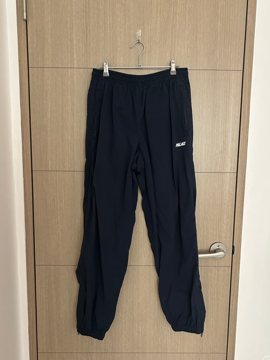 팔라스 나일론 조거 네이비 상품이미지1